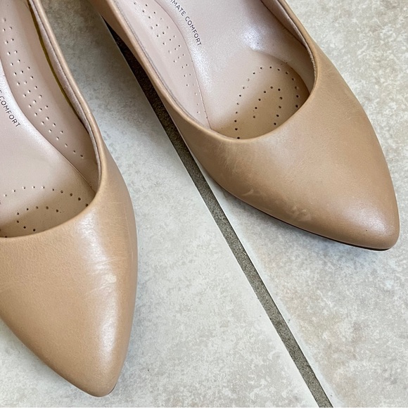 Clarks Kataleyna Gen Pump in Beige - Picture 7 of 13